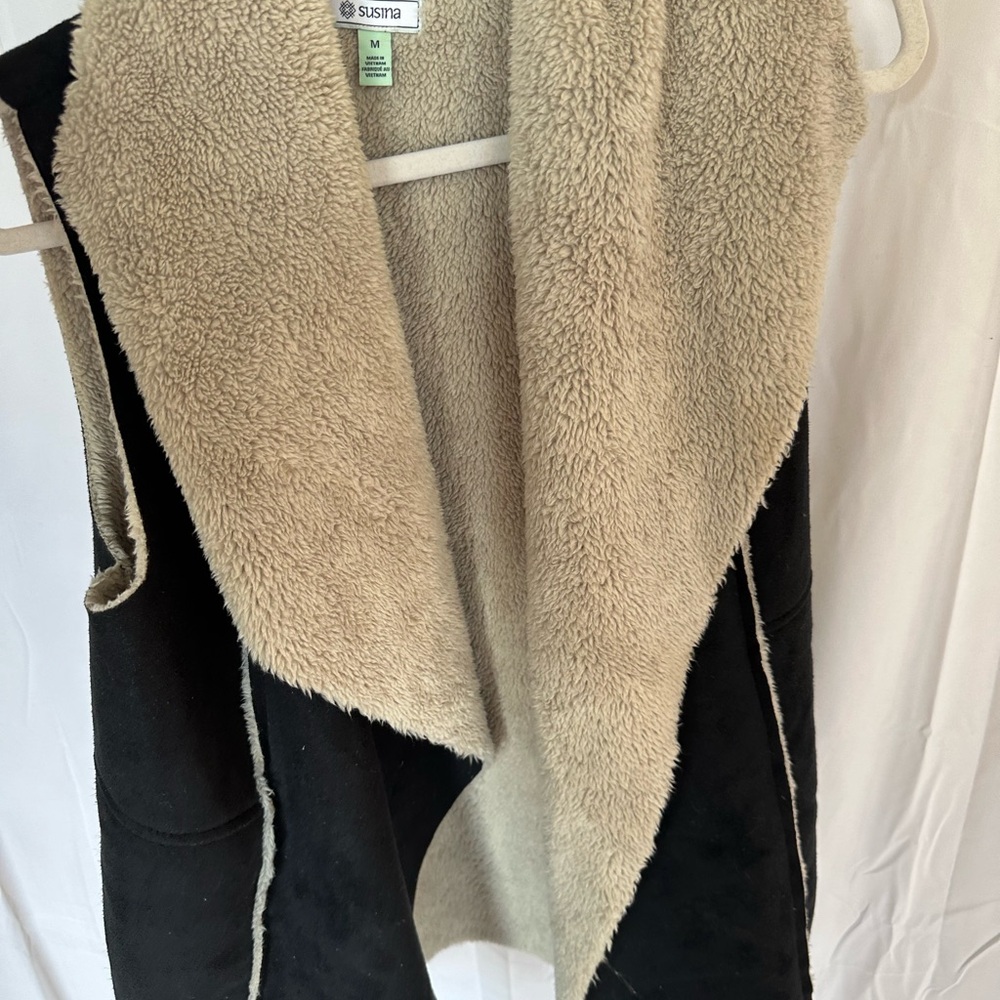 Susina Black and Cream Women's Vest